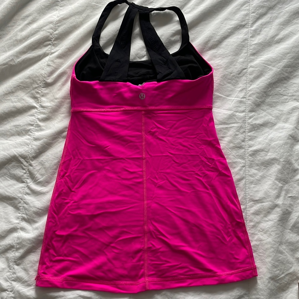 Lululemon top